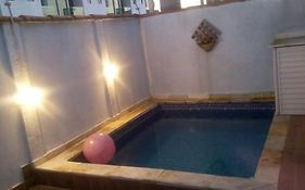 Casa com piscina em Itanhaém
