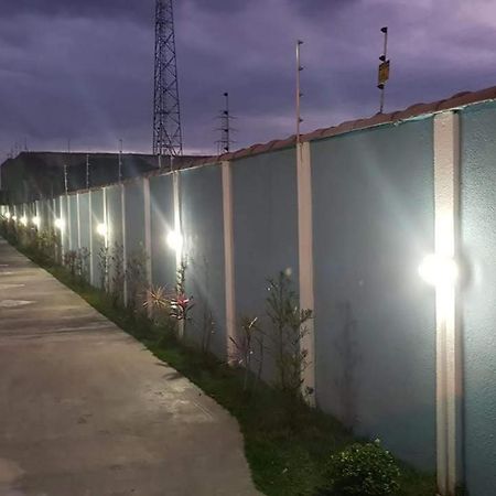 Casa com piscina em Itanhaém Exterior foto
